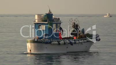 Fischerboot im Golf von Neapel