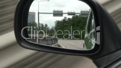 Spiegelbild vom Autofahren 1