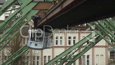 Schwebebahn