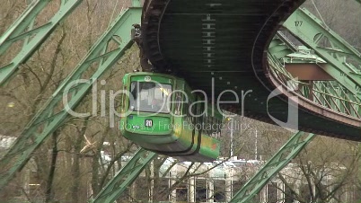 Schwebebahn