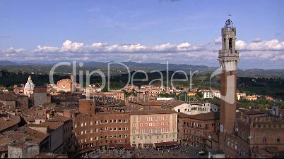 Siena, Toskana, Torre del Mangia  (Zeitraffer)