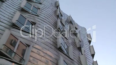 Gehry Häuser - Aufzieher Haus 2