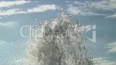 Springbrunnen mit  Wasserfontäne 2