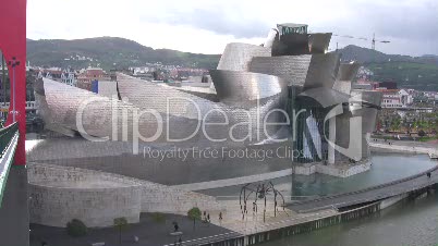Guggenheim-Museum mit Titanfassade