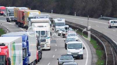 HD720p Stau auf der Autobahn in Deutschland