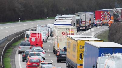 HD720p Stau auf der Autobahn in Deutschland