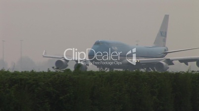 HD1080i "KLM" Flugzeug startet