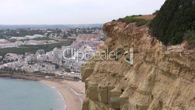 Steilküste an der Algarve in Portugal