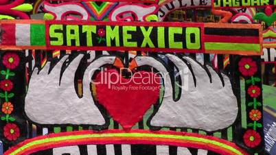 Farbenfrohe Gondeln in Xochimilco, Mexiko City
