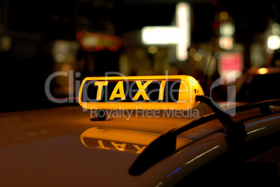 Taxi in der Nacht