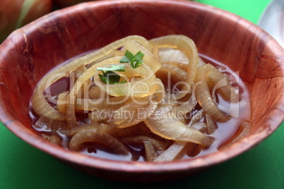 Zwiebelsuppe