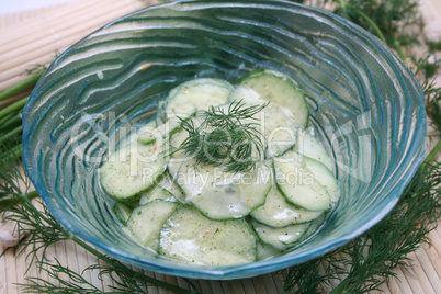 frischer gurkensalat frischer gurkensalat