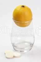 Zitrone im Glas