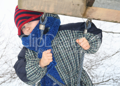 Auf dem Klettergerüst