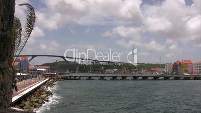 Innenstadt von Curacao - Brücken zur Stadt