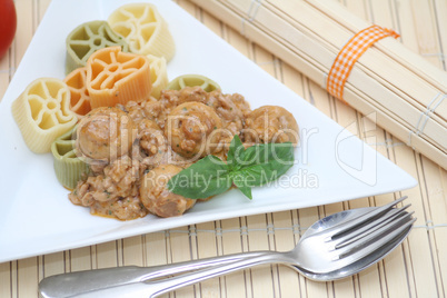 Pasta mit Jägersauße