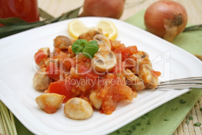 tomaten mit champignons