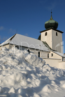 Kirche im Winter