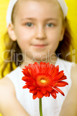 Mädchen mit Blume