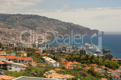 Funchal mit Hafen