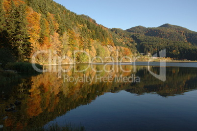 Spitzingsee im Herbst