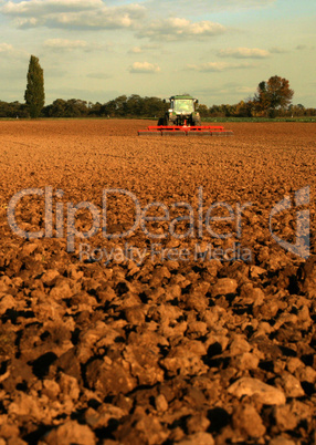 Traktor auf Feld