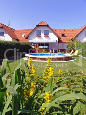 Haus mit Swimmingpool