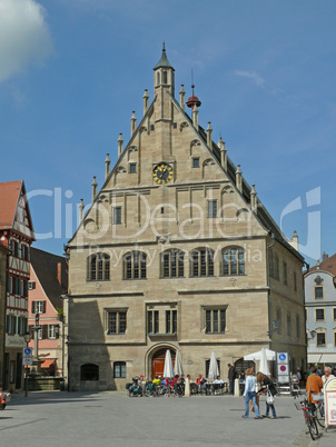 Rathaus am Marktplatz in Weißenburg