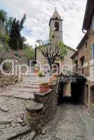 Gasse in Montbrun les Bains