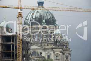 Berlin Cathedral/Berliner Dom with crane