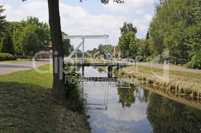 Klappbrücke in Westgroßefehn