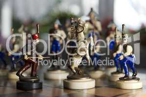 Schachfiguren auf dem Brett