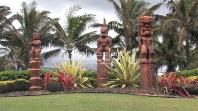 Tiki Statuen auf Hawai