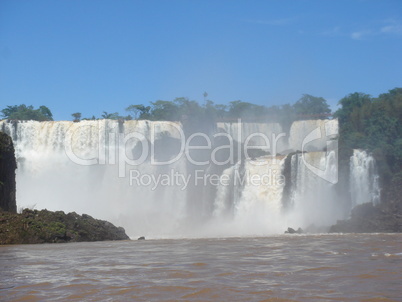 Iguacu Wasserfälle Arg01