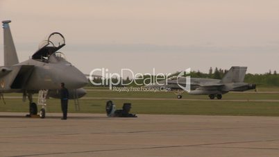 F18 taxi to F15s canopy closes