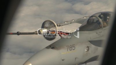 18 Aerial F18 refuel