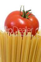 Tomate auf Spaghetti