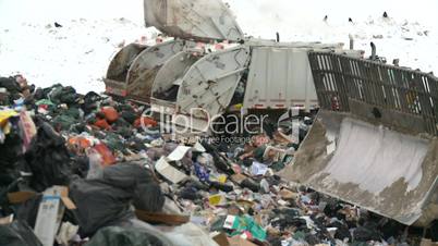 landfill caterpiller g truck