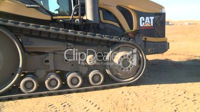 tracked cat and dynapac