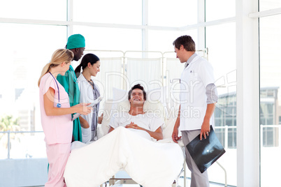 Consultation between a surgeon and a patient