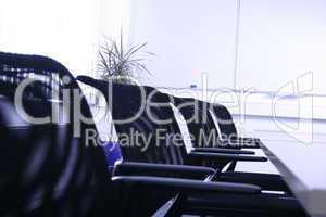 Stühle und Tisch Meetingraum
