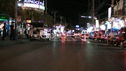 belebte Strasse in Phuket