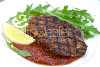 Rib Eye Steak mit Rucola Salat