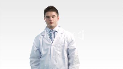 Arzt mit Stetoskop, im weißen Kittel.