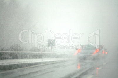 Autobahn im Winter