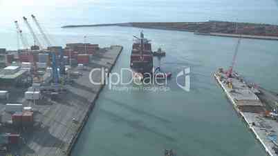 Container ship arrival in Port time lapse