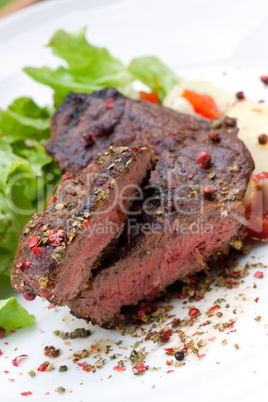 Steak mit Salat