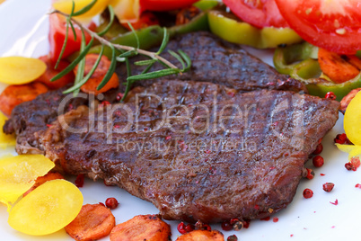 Rib Eye Steak mit Karotte,Paprika