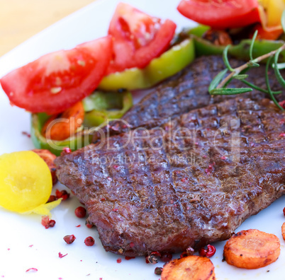 SilberRib Eye Steak mit Karotte,Paprika