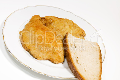 Schnitzel mit Brot